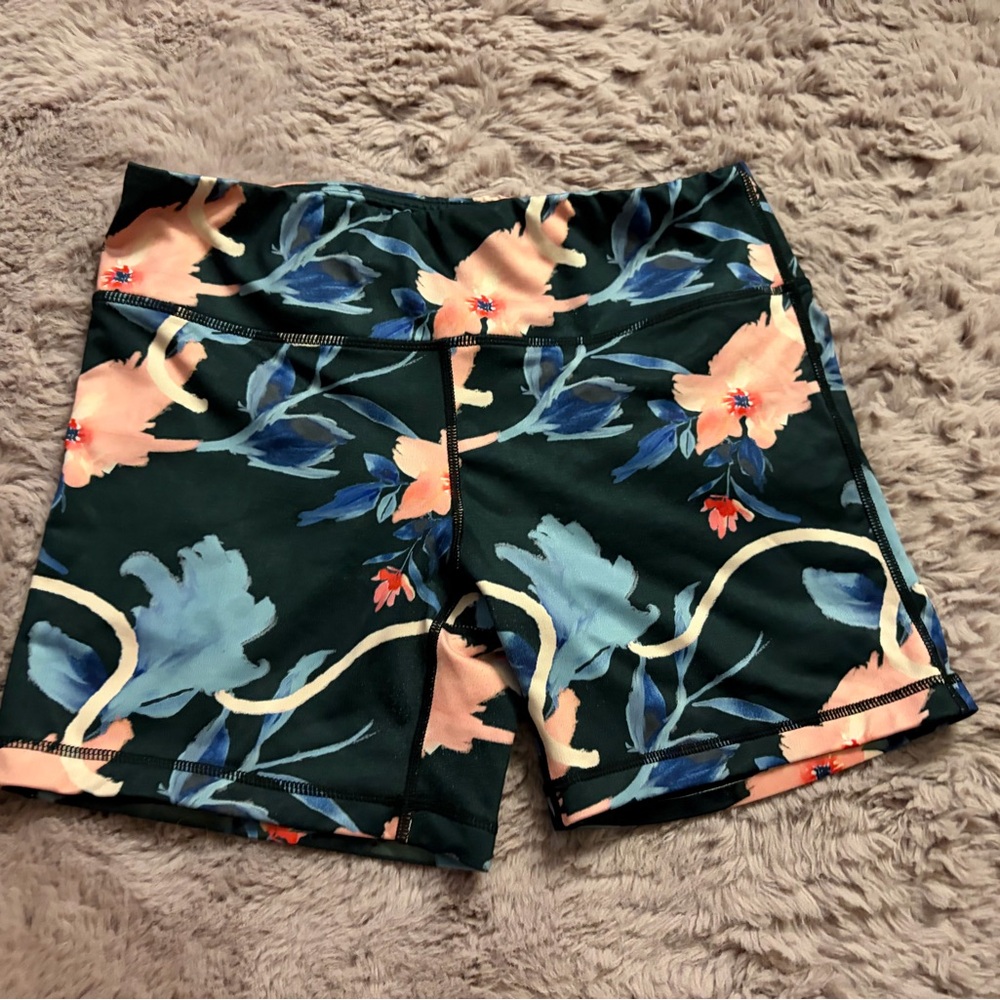 NWOT! Never worn ! Floral Women's Athletic Shorts - Black and Blue